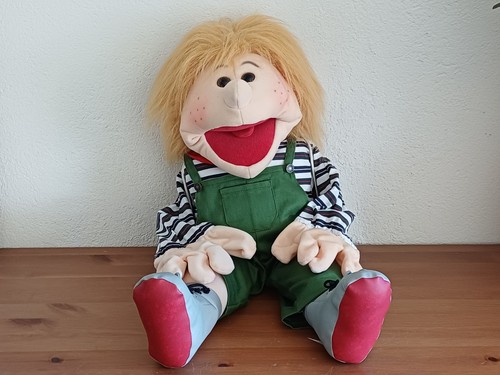 Living puppets handpuppe - puppets,