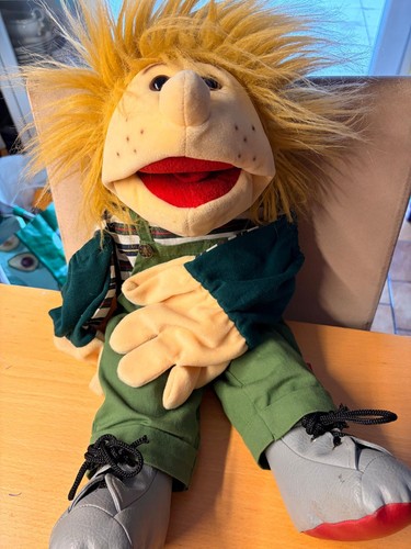 Living puppets handpuppe - puppets,